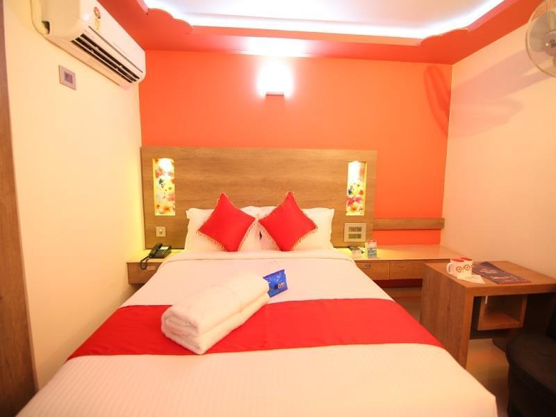 Hotel A J Park Alappuzha Exterior foto
